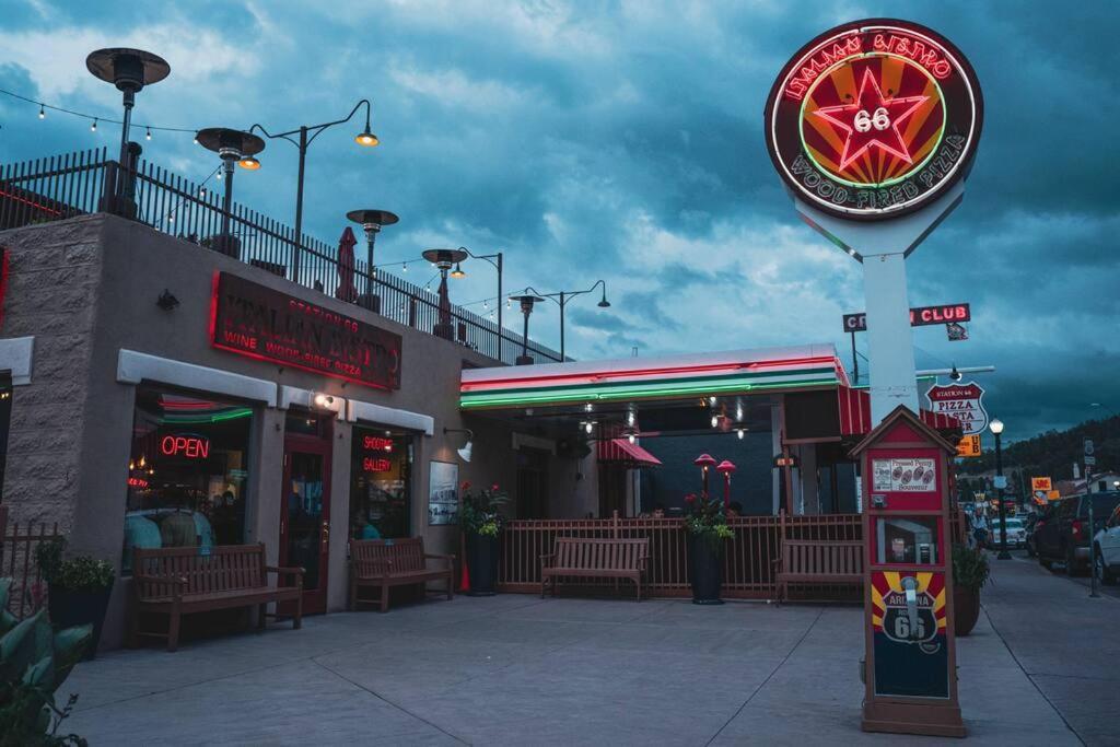Walk To Gc Train Depot And Route 66, King Beds, Game Room, Bbq, Firepit Williams Kültér fotó
