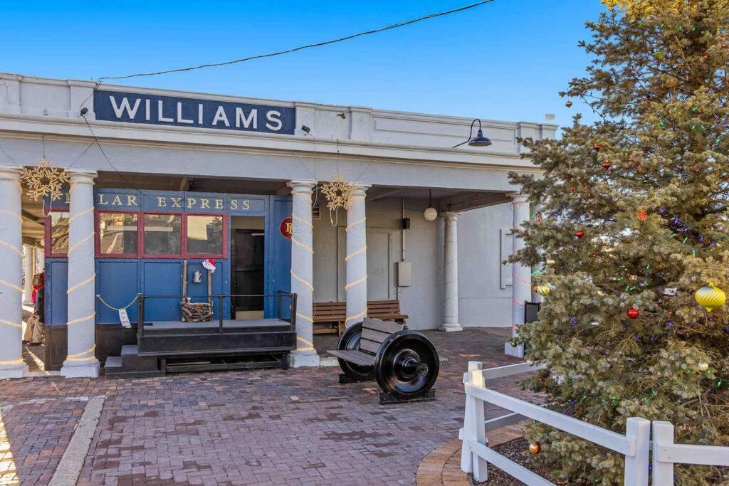 Walk To Gc Train Depot And Route 66, King Beds, Game Room, Bbq, Firepit Williams Kültér fotó